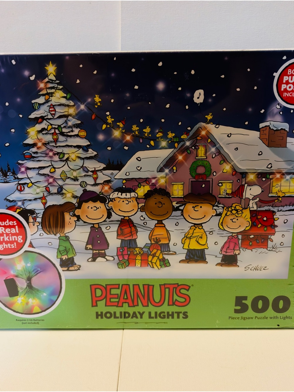 Peanuts Holiday Lights 500-Piece Jigsaw Puzzle with LED working lights!